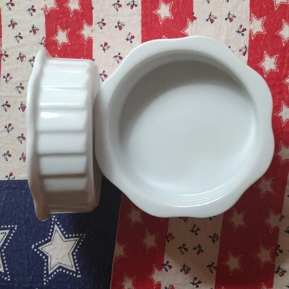 SOLD 🌹Xcell 4" White Ramekins Set Of 4 Scallop Edged Ribbed Sides Ovenware - Picture 7 of 7